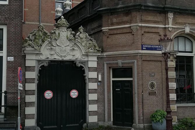 Amsterdam Walking Tour. All about History, Architecture, Traditions & Anecdotes. - Verdict: Is This Tour Worth It?