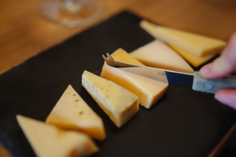 Amsterdam Walking Tour with Cheese Tasting - Key Points