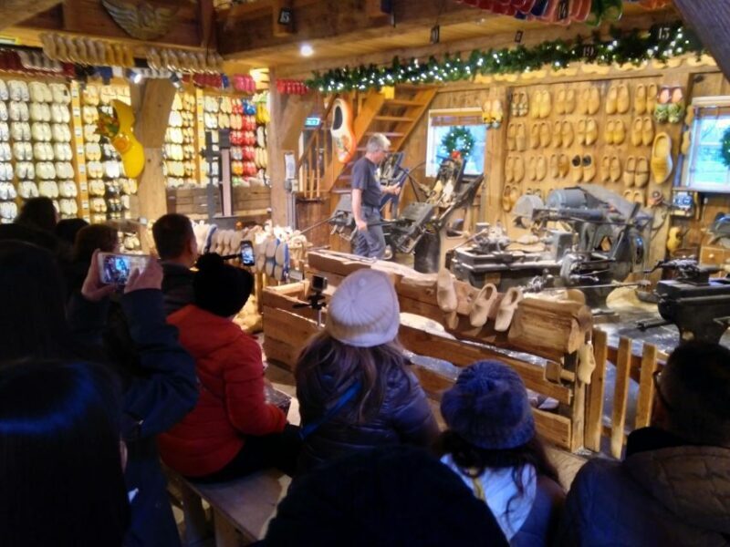 Amsterdam: Zaanse Schans 3-Hour Small Group Tour - The Details of the Zaanse Schans Tour