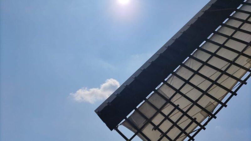 Amsterdam: Zaanse Schans Windmills Bike Tour with Guide - Key Points