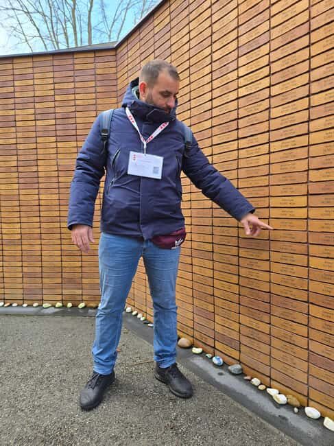 Amsterdams Hidden Facts: 750 Years of Secrets  by Adonis - A Tour Through Time: What to Expect from the Hidden Facts Experience