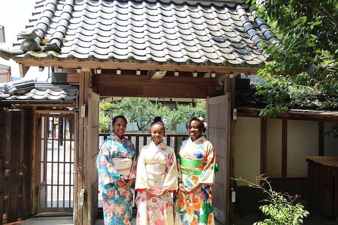 An Amazing set of Cultural experience: Kimono, Tea Ceremony and Calligraphy - The Tea Ceremony: Whisking and Savoring Matcha