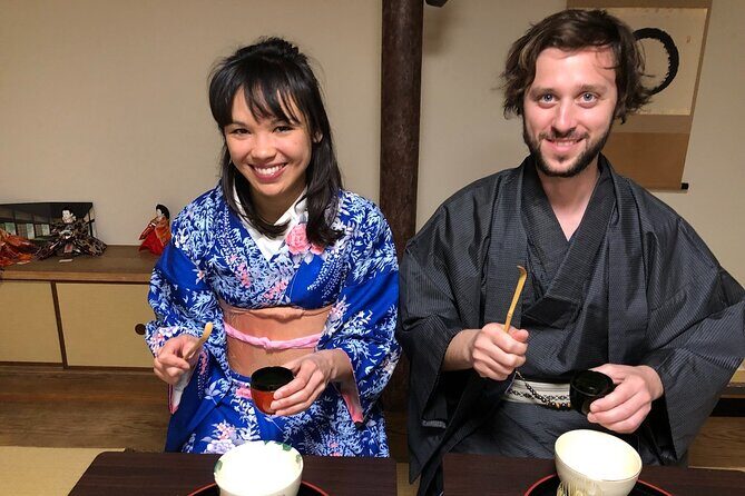 An Amazing set of Cultural experience: Kimono, Tea Ceremony and Calligraphy - Calligraphy: Writing with Style