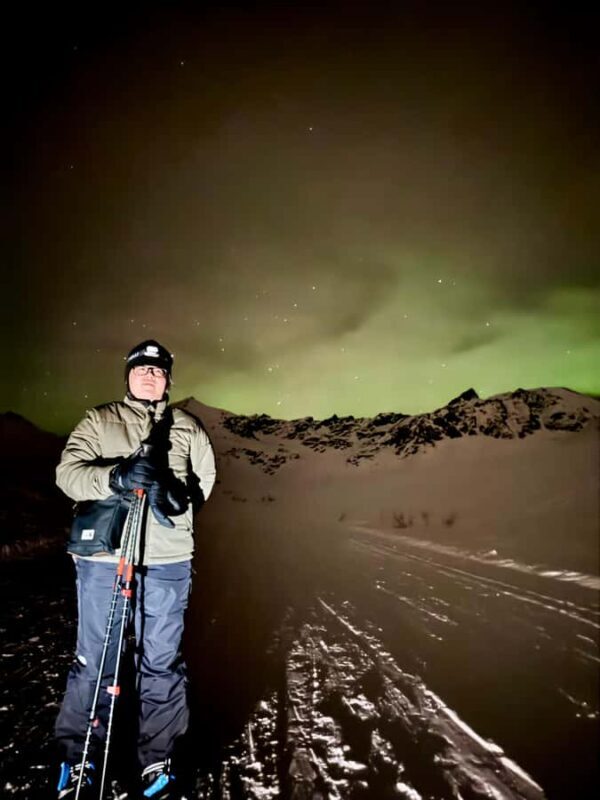 Anchorage: Northern Lights Snowshoe Adventure - Exploring the Alaska Night on Snowshoes