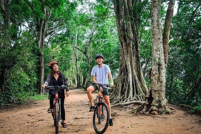 Angkor Wat & Bayon: the Smiling Temple Bike Tour - A Detailed Look at the Tour Experience