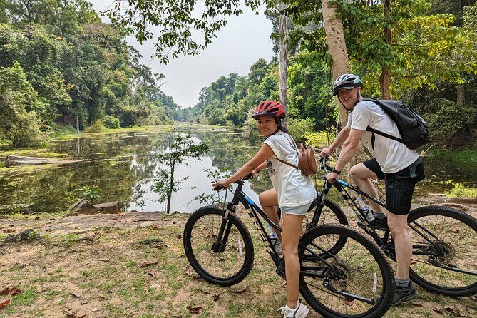 Angkor Wat & Bayon: the Smiling Temple - Exploring Angkor Wat & Bayon: the Smiling Temple – A Fun and Authentic Cycling Experience