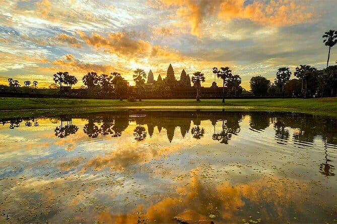 Angkor Wat Highlights and Sunrise Guided Tour -Shared Tour - A Deep Dive into the Angkor Wat Highlights and Sunrise Guided Tour