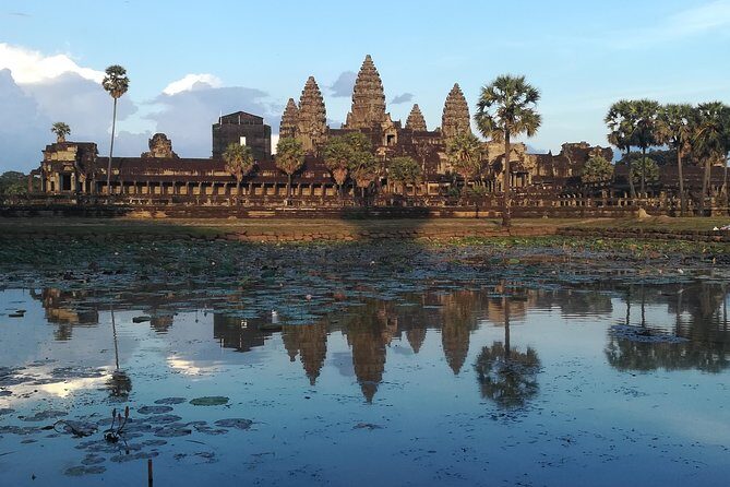 Angkor Wat Small Circuit Tour - Exploring the Temples: A Detailed Look