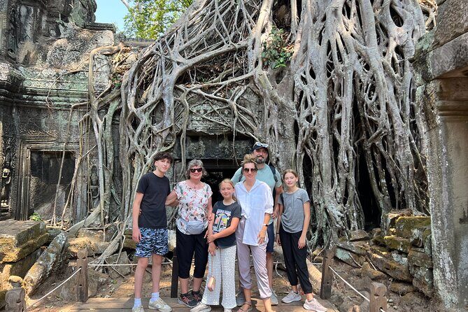 Angkor Wat Sunrise Bike Tour with Lunch Included - Remember: This is a full-day adventure that’s as much about the journey as it is about the temples. Pack light, dress smart, and prepare to be wowed by one of the world’s most incredible archaeological sites.