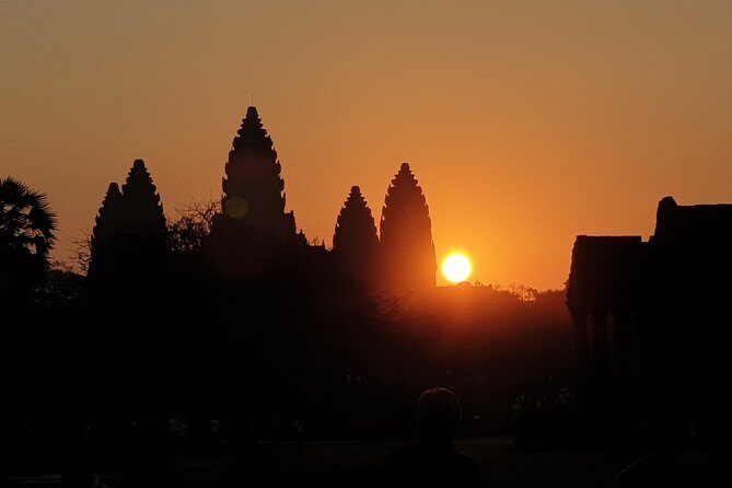 Angkor Wat Sunrise Private Full Day Tour - In-Depth Review of the Angkor Wat Sunrise Private Full Day Tour