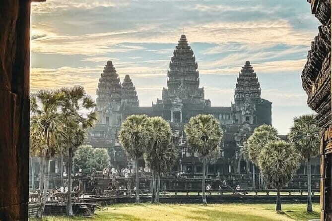 Angkor Wat Sunrise Small-Group 1-Day Tour from Siem Reap - Why Choose This Tour?