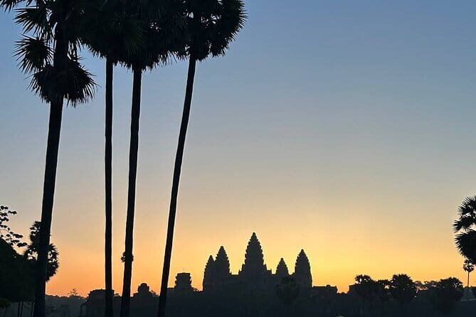 Angkor Wat Sunrise Small-Group 1-Day Tour from Siem Reap - Transportation & Comfort
