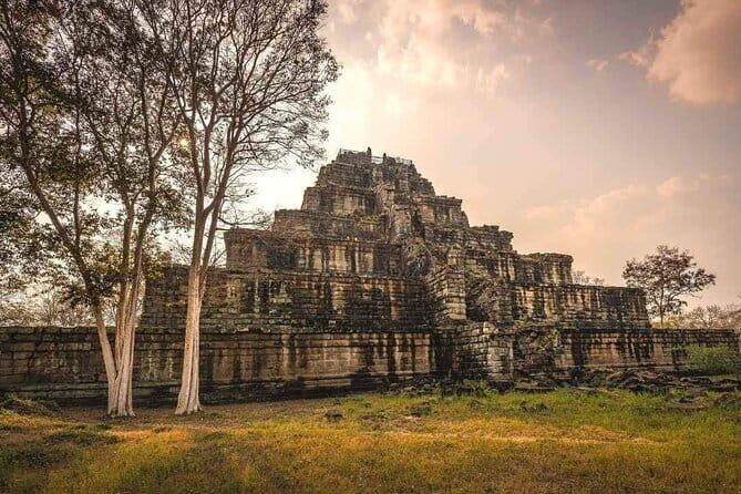 Angkor Wat Sunrise Small Group Tour - Who Is This Tour Best For?