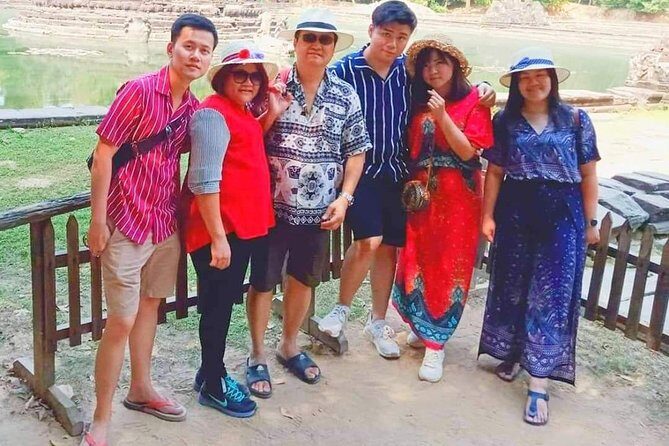 Angkor Wat Sunrise tour with Small - Group With Tour Guided - The experience in detail