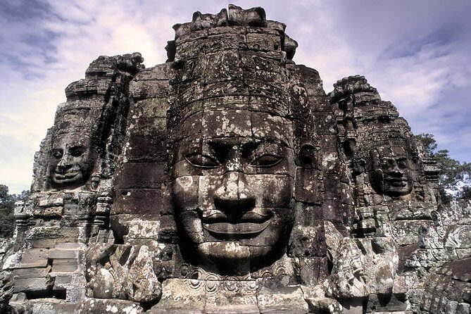 Angkor Wat Temples Tour with Entrance Ticket and Lunch - Who Should Consider This Tour?