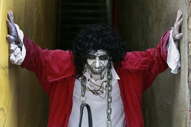 Animated Crime Walking Tour in Old Quebec - Discovering Old Quebec’s Dark Past