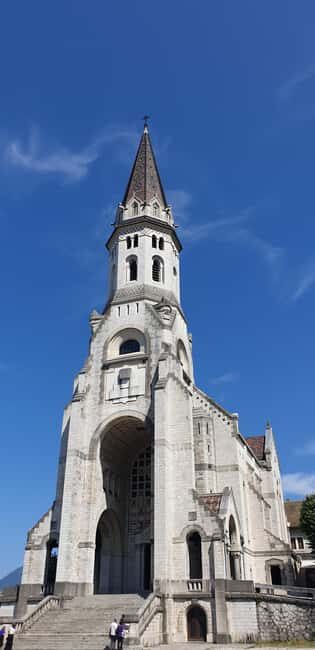 Annecy: enjoy an unforgettable city tour with a native guide - Authentic Experiences and Hidden Gems