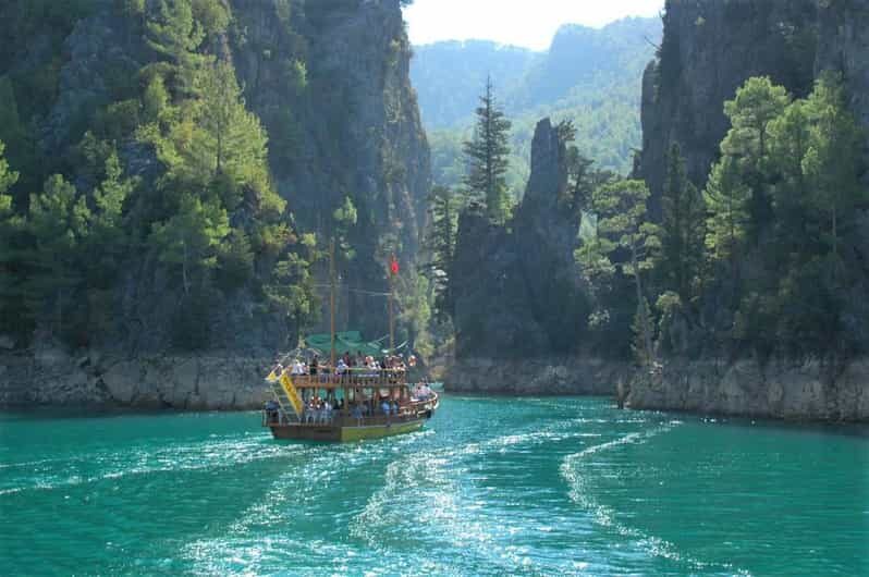 Antalya: Green Canyon Boat Trip with Lunch and Drinks - Insights From Reviews: What Travelers Loved and Noticed