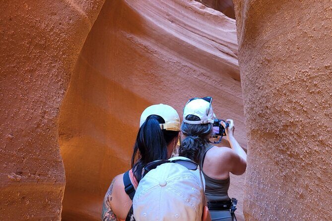 Antelope Canyon and Horseshoe Bend Daily Tour from Flagstaff - FAQ