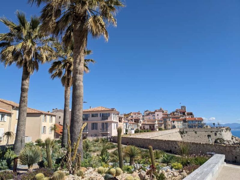 Antibes: 2 hour walking tour in the old town - Practical Details and Considerations