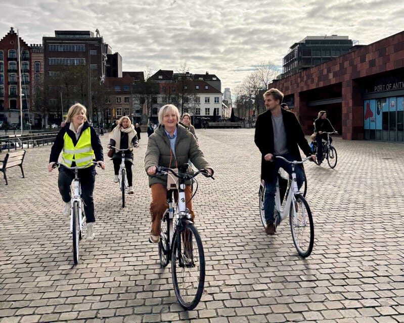 Antwerp: City Highlights Guided Bike Tour - The Guides: Knowledgeable and Engaging