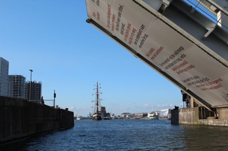 Antwerp: Private Old Harbour Boat Tour Incl. Drinks & Snacks - Key Points