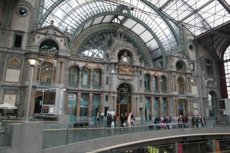 Antwerp: Walking Tour from Steen to Central Station - Modern Antwerp: Architecture and Harbor Views