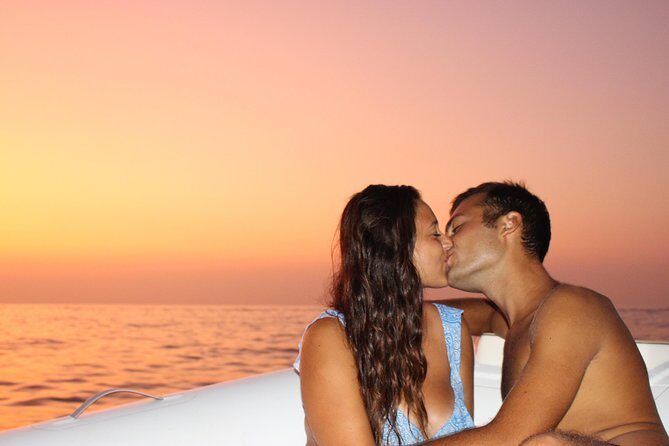 Aperitif at sunset - FAQs