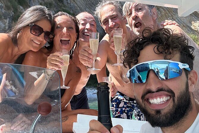 Aperitif on a boat at sunset in Palinuro - In-Depth Look at the Experience