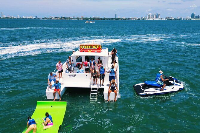 Aquatic Adventure: Boat Tour with Jetskis, Tubing, and Open Bar - Aquatic Adventure: Boat Tour with Jetskis, Tubing, and Open Bar