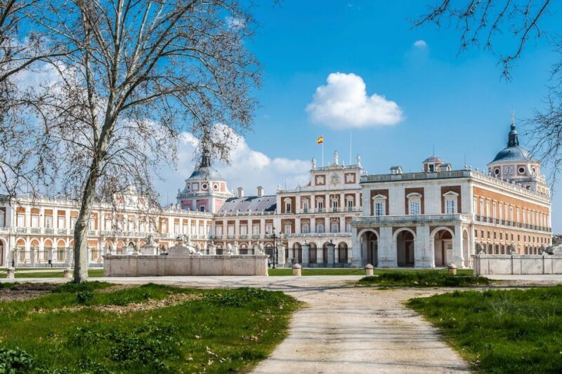 Aranjuez: Fast-Track Entry to the Royal Palace - The Royal Palace of Aranjuez: A Detailed Look