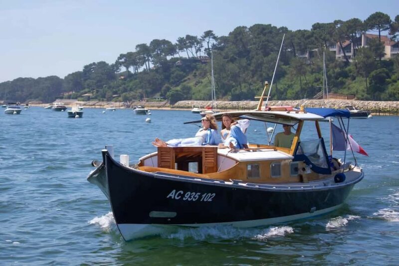 Arcachon: Discover the Bay on Board a Traditional Boat - Key Points