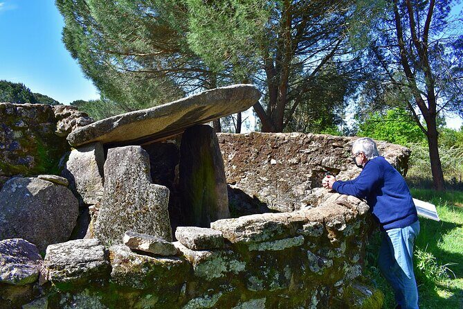 Archaeological Circuit of Fiais/Azenha and Cova da Moira - Discovering Ancient Monuments in Coimbra