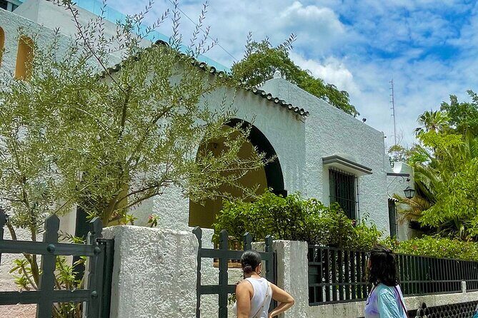 Architecture of Luis Barragan Walking Tour with Street Food - The Sum Up