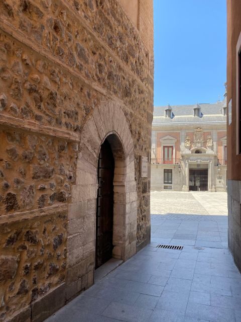 Architecture Tour: Old Historic Madrid with an architect - What to Expect and Practical Details