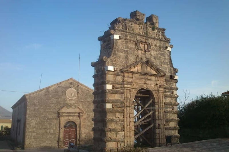 Argostoli Port: Kefalonian Delights Tour - Who Should Consider This Tour?