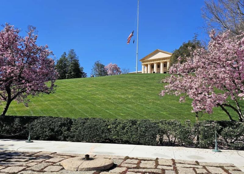 Arlington National Cemetery: 2.5 hour Guided Walking Tour - Key Points