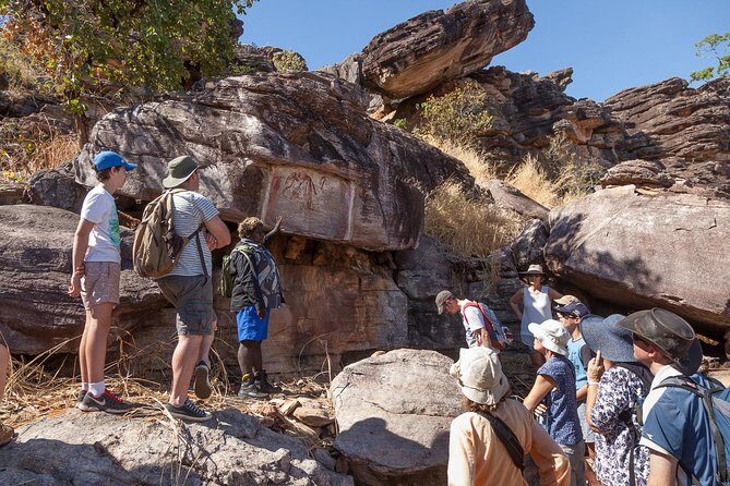 Arnhem Land Yingana Injalak Hill Full Day Tour from Darwin - What’s Included and Practical Details