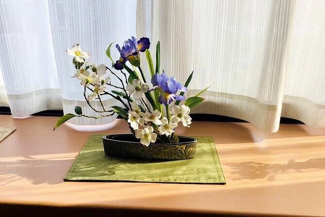Aroma Massage with cherry blossom infused oil - An In-Depth Look at the Experience