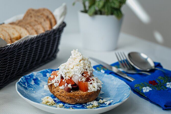 Around Greece In Five Dishes - The Role of the Actor Guide and Performance