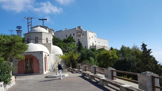 Around Santorini - Semi Private Tour - Exploring Santorini on a Semi-Private Tour: An In-Depth Review