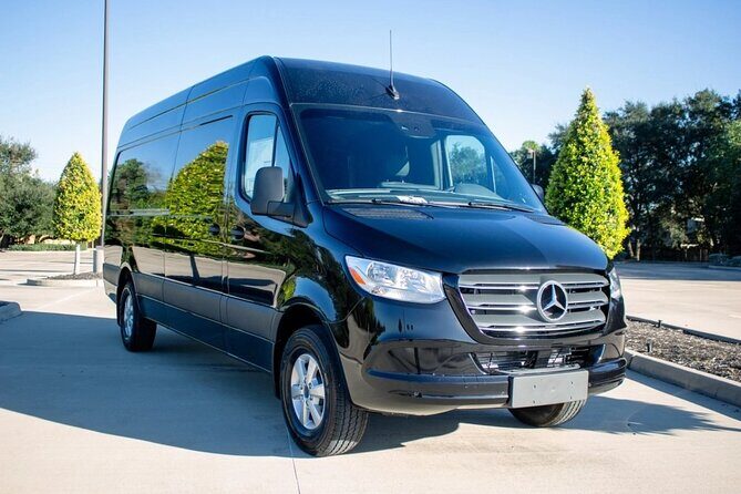 Arrival by Private Minibus from Hartsfield Airport ATL to Atlanta - A Closer Look at the Transfer Experience