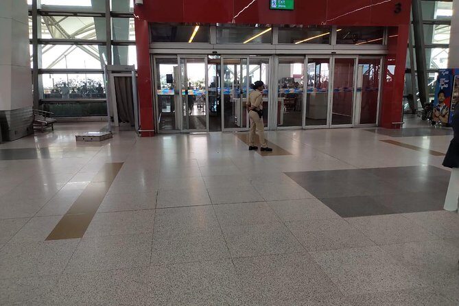 Arrival Meet & Assist service at Delhi Airport with optional Private transfer - The Real Deal: What You Can Expect