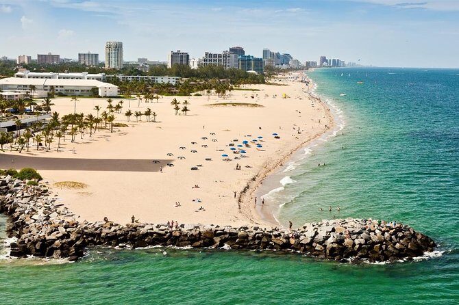 Arrival Private Transfer: Airport FLL to Hollywood Beach in Luxury Car - Who Should Book This Service?