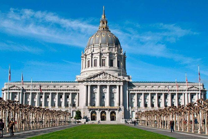 Arrival Private Transfer: Airport SFO to San Francisco in Luxury SUV - What to Expect from Your Luxury SUV Transfer