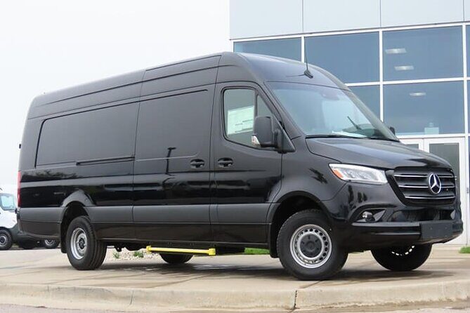 Arrival Private Transfer Amsterdam Airport to Amsterdam City Center by Minibus - Arrival Private Transfer from Amsterdam Airport to City Center: A Detailed Look