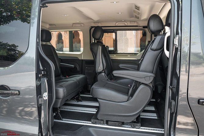 Arrival Private Transfer from Riga Airport RIX to Riga City by Minivan - Why This Transfer Offers Value