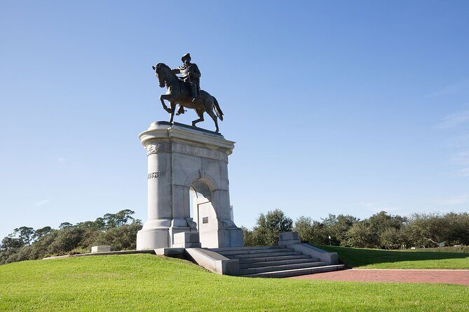 Arrival Private Transfer: George Bush Airport IAH to Houston in Business Car - Who Should Consider This Transfer?