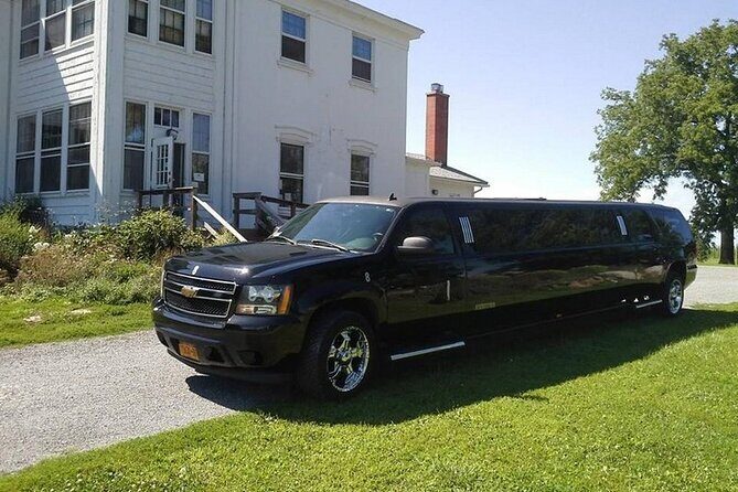 Arrival Private Transfer Las Vegas by Luxury SUV or LIMO with 1 hour disposal - Exploring the Vehicle Options