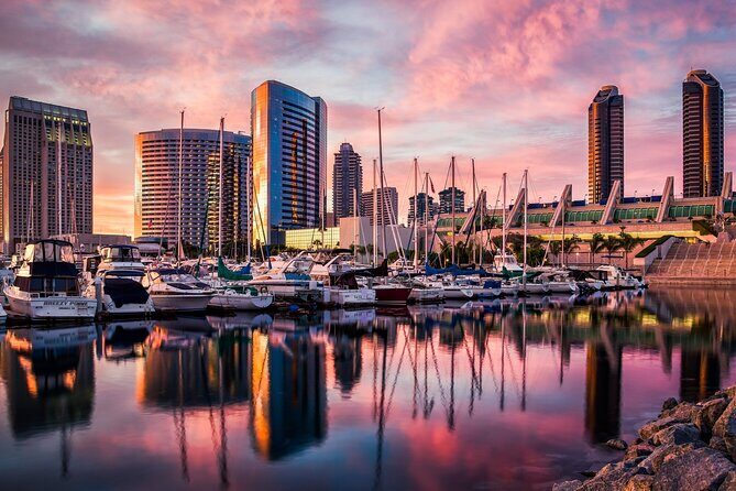 Arrival Private Transfer: San Diego Airport SAN to San Diego in Business Car - Key Points